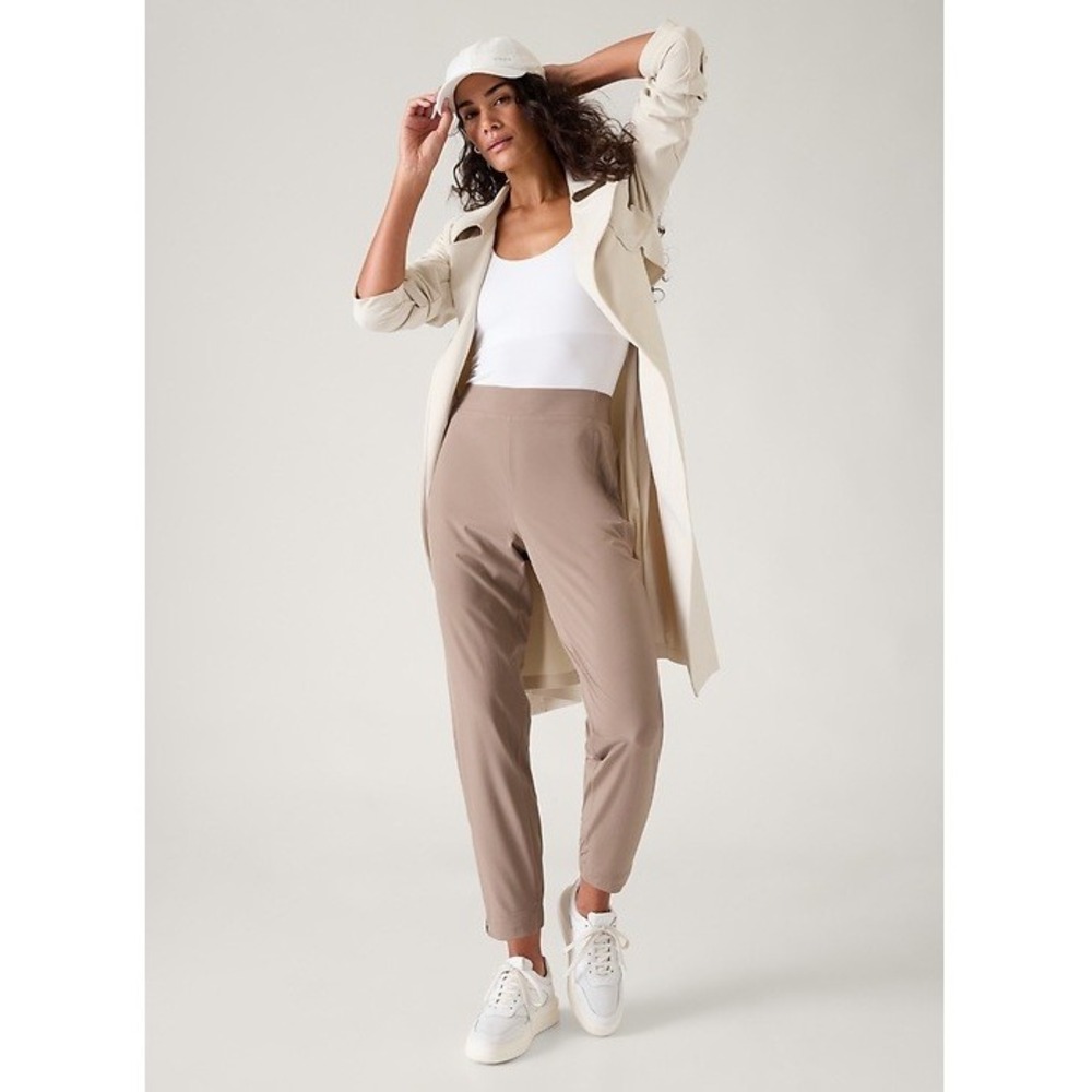 Athleta Brooklyn Heights Ankle Pants Taupe Brown Jogger 533443-07 Size 12